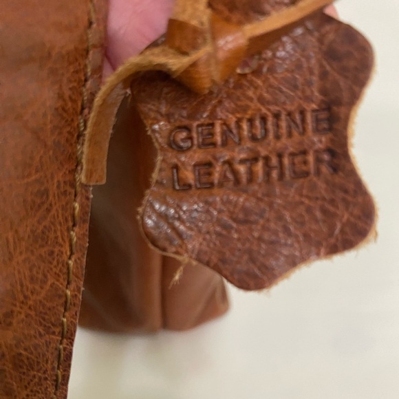 Spikes & Sparrow Leather Bag - Picture 12 of 15